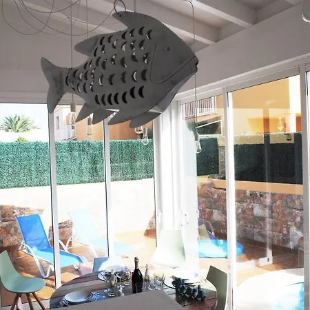 Villa Casa De Acuario - Nice With Swimming Pool